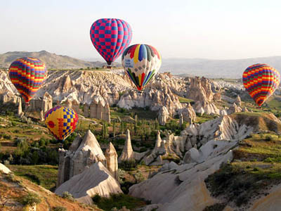 卡帕多奇亞搭熱氣球是來土耳其旅遊的熱門活動之一